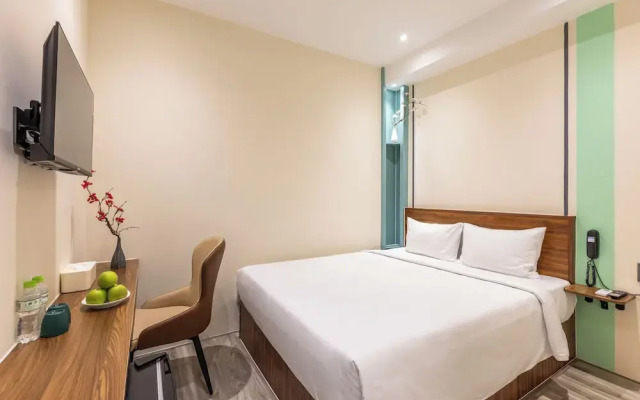 V'Luna Hotel - Managed by THM