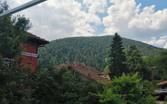 Parlapanovi Guest House