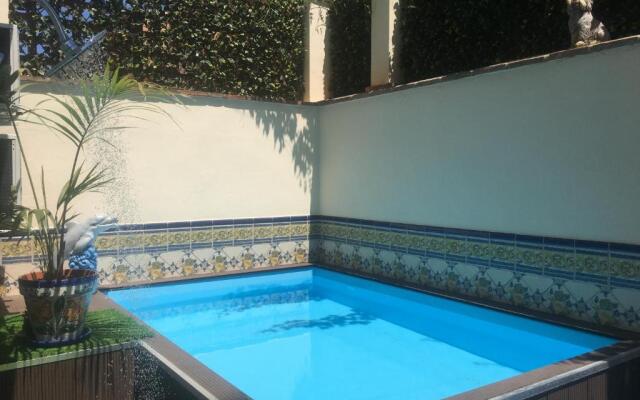 Apartment with private patio