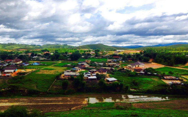 Vansana Plain of Jars Hotel