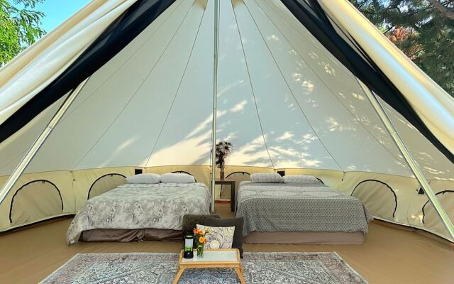 Utopia Feels Botanical Glampground