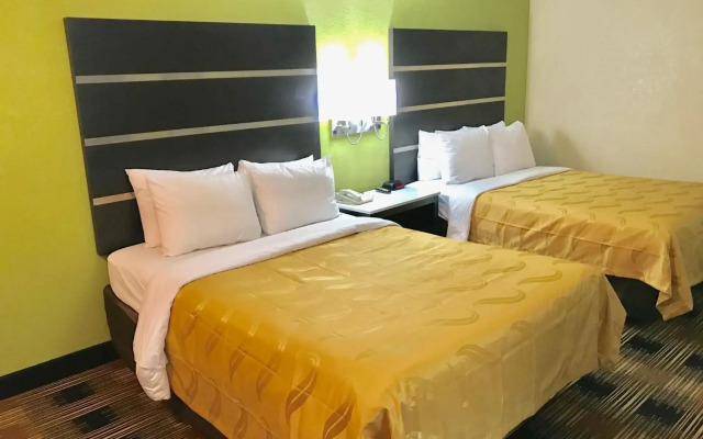 Quality Inn & Suites Mt Chalet