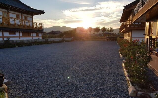 Gyeongju Ran Hanok
