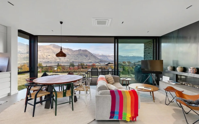 Ridgecrest - Lake Views - Sleeps 12