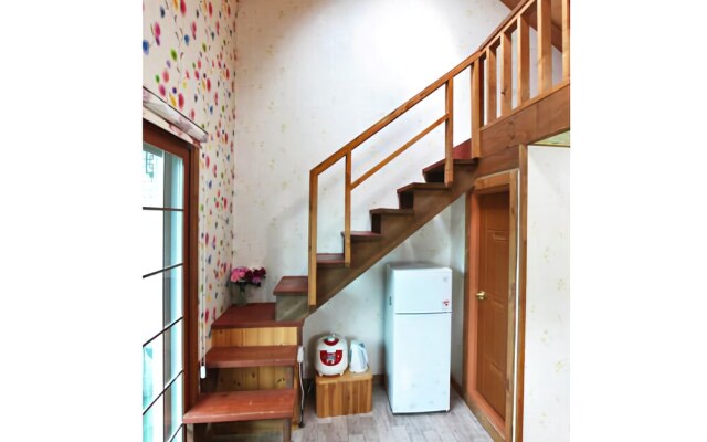 Jeongseon Starry Glow Camping Pension