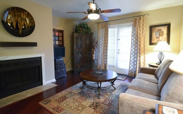 Traditional Touch By Signature Vacation Rentals