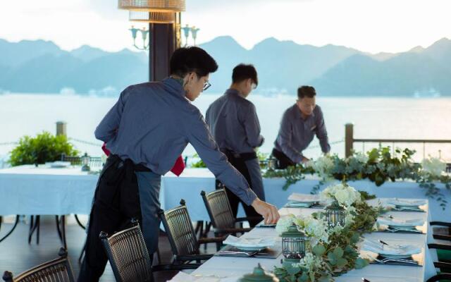 Indochine Premium Halong Bay