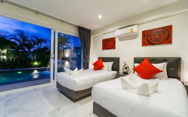Luxury Pool Villa 54