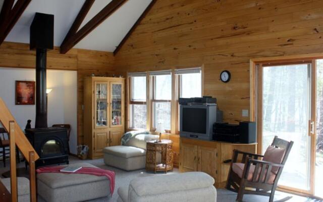 Secluded Lake Cabin