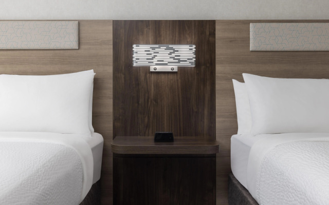 Holiday Inn Express & Suites Sacramento NE Cal Expo by IHG
