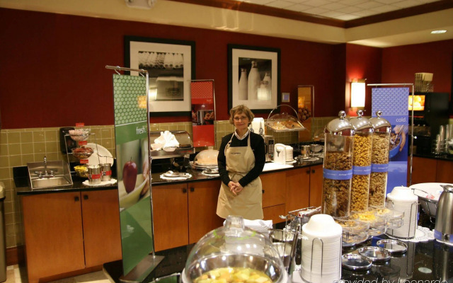 Hampton Inn Springfield South Enfield