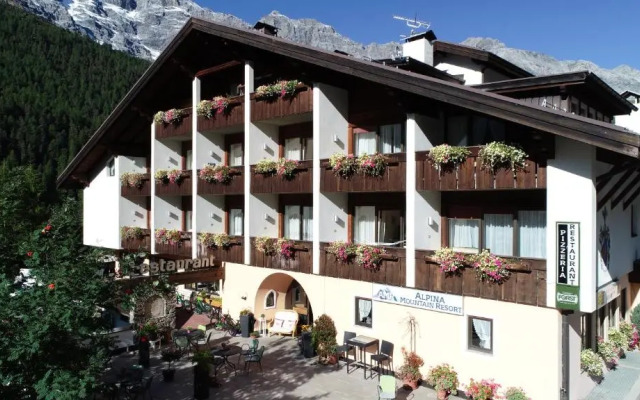 Hotel Alpina