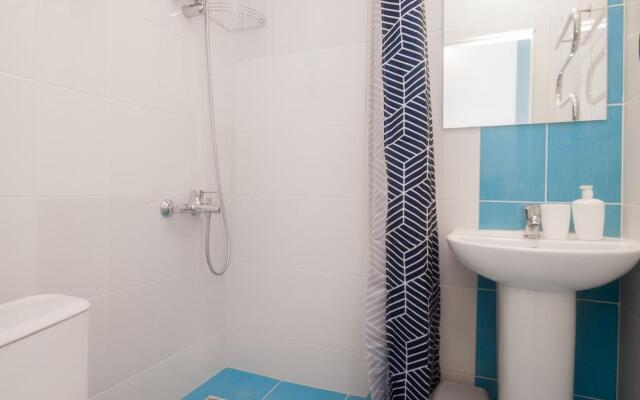 Санди на улице Большая Татарская