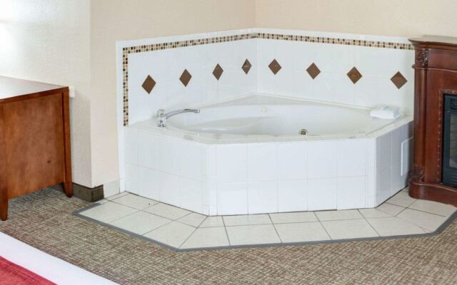 Comfort Suites Omaha Northwest