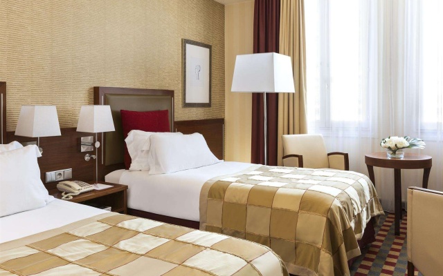 Crowne Plaza Paris Republique Hotel, фото 3