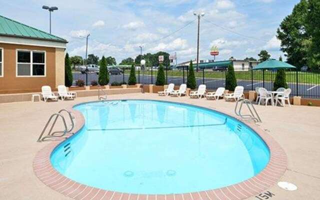 Quality Inn Asheboro South
