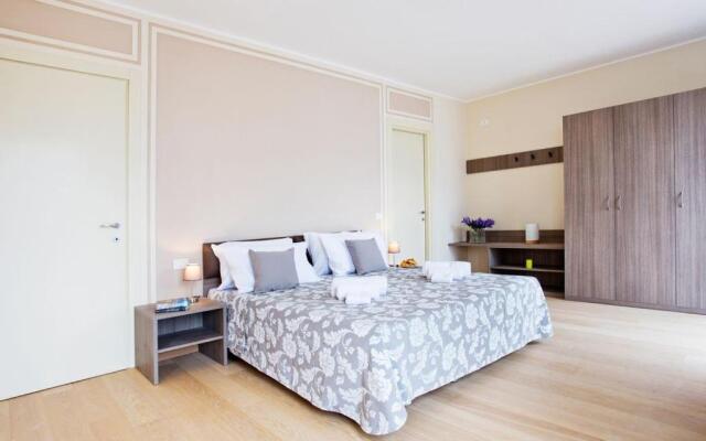 Sala Comacina Residence No 4