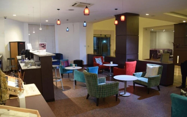 Silver Towers Hotel