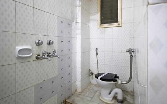 OYO 10400 Hotel The Ambassador