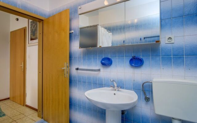 An Apartment Kamelia