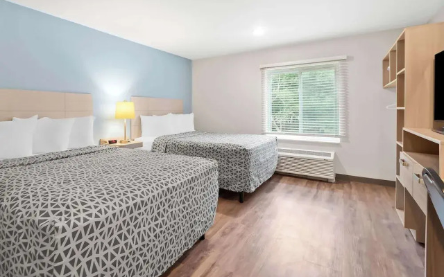 Woodspring Suites Pensacola West