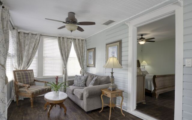 Victorian House Bed & Breakfast