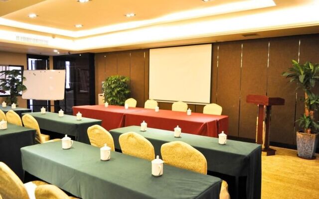 Dong Cheng Jing Jiang Hotel