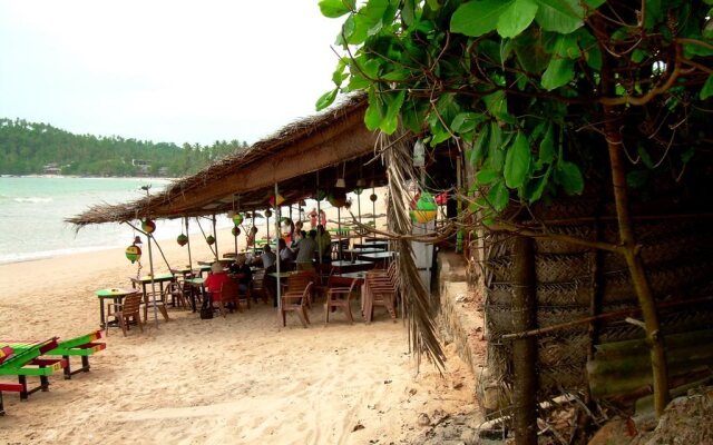 Bandhusena House and Apartments