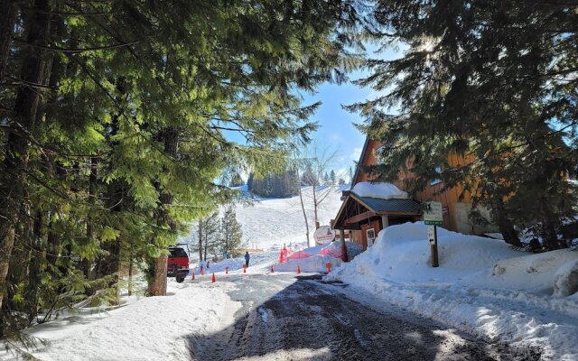 Cooper Spur Mountain Resort