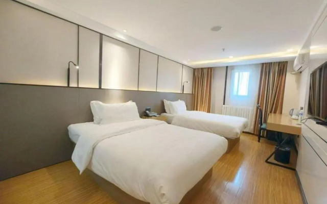 Xana Lite Beijing Shunyi Fengbo Metro Station