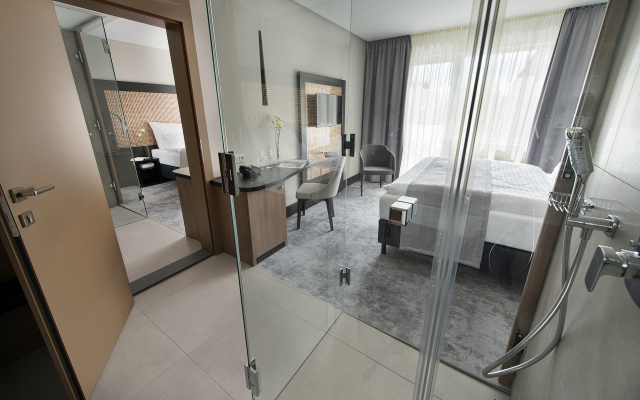 PREMIUM Wellness & Wine Hotel