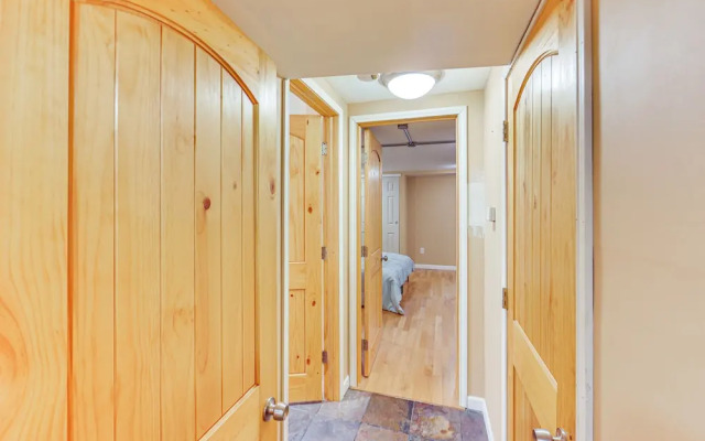 Walkable Studio in the Heart of Pittsburgh!