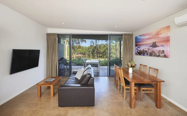 Eight Willows Retreat