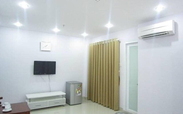 RedDoorz Anh Ngoc Hotel