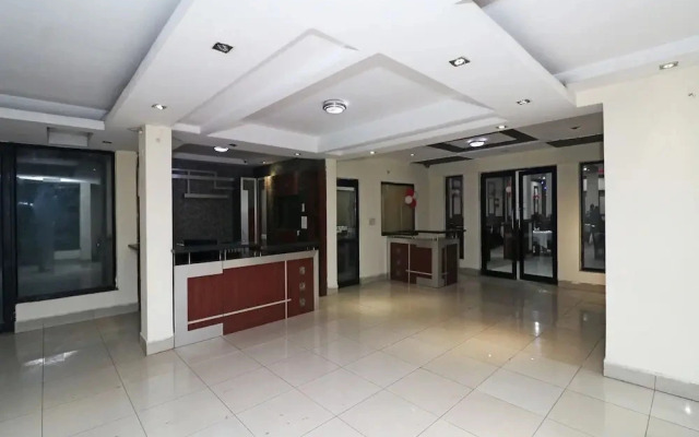 Hotel Grand Melrose by OYO Rooms