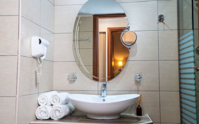 Philoxenia Hotel & Spa