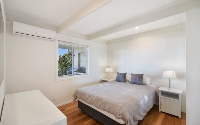 Peregians Viewing Deck, 324 David Low Way, Peregian Beach, Noosa Area – Guest Rooms – Peregian Beach