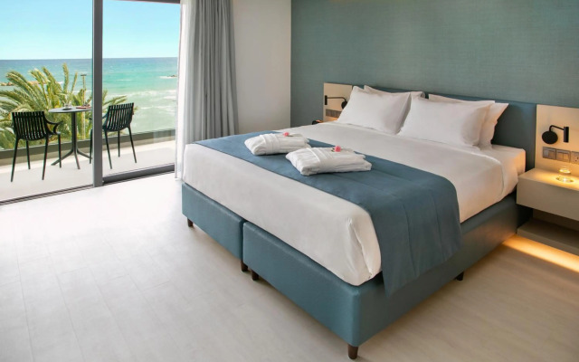 Mercure Larnaca Beach Resort