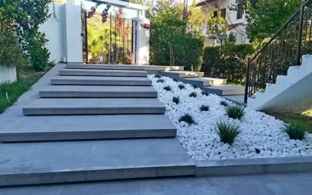 Scorpios Hotel & Suites