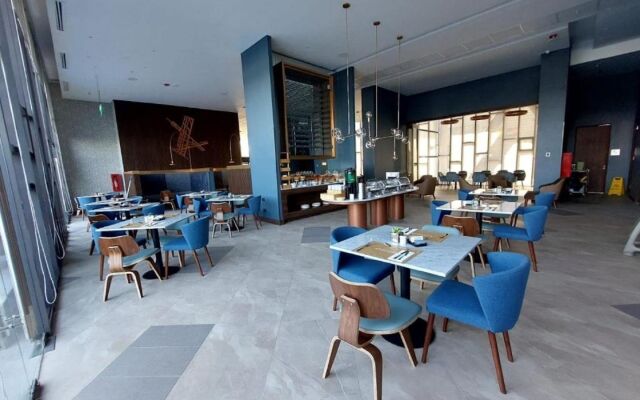 Courtyard by Marriott Santiago Airport