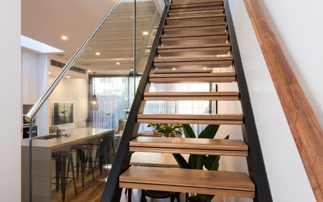 Lola Sophisticated 3 Level Stunner with Private Rooftop