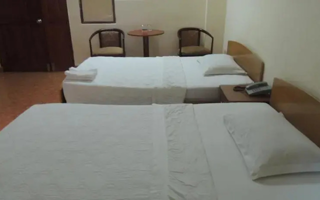 Tan Quyen Hotel