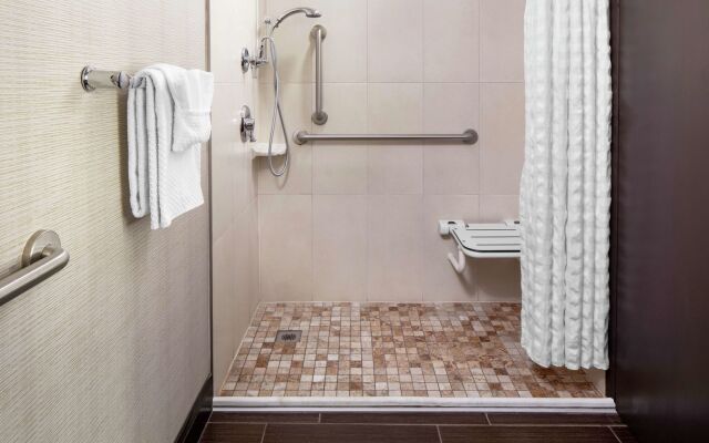 Отель Wyndham Garden Westlake