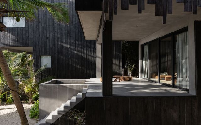 UMi Tulum