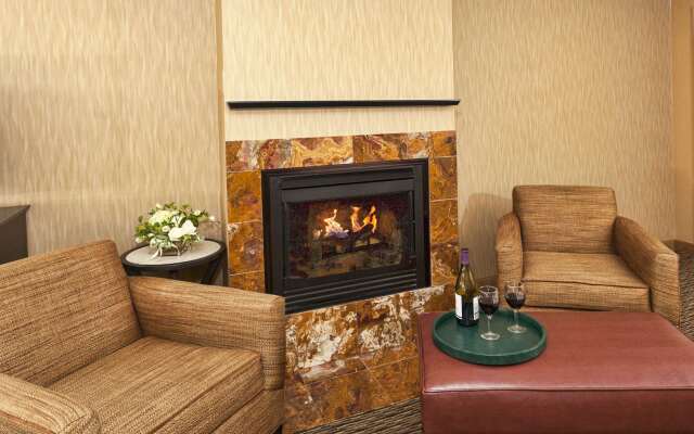 The Inn on Lake Superior