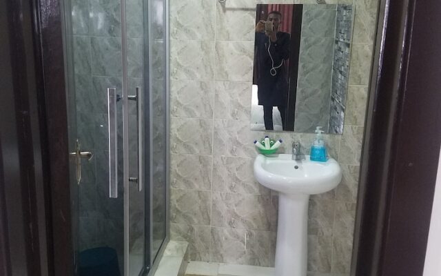 Ozin Guest House
