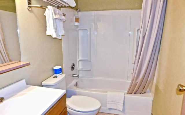 Americas Best Value Inn & Suites Anchorage Airport