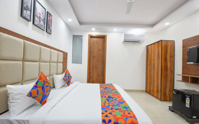 Fabhotel Evergreen