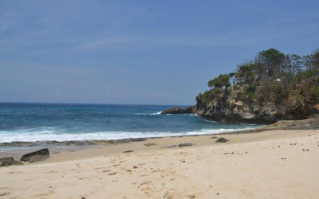 Sunset Villa & Cafe Lembongan