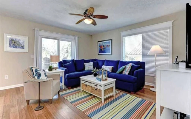 113 8th Street South Apartment 2